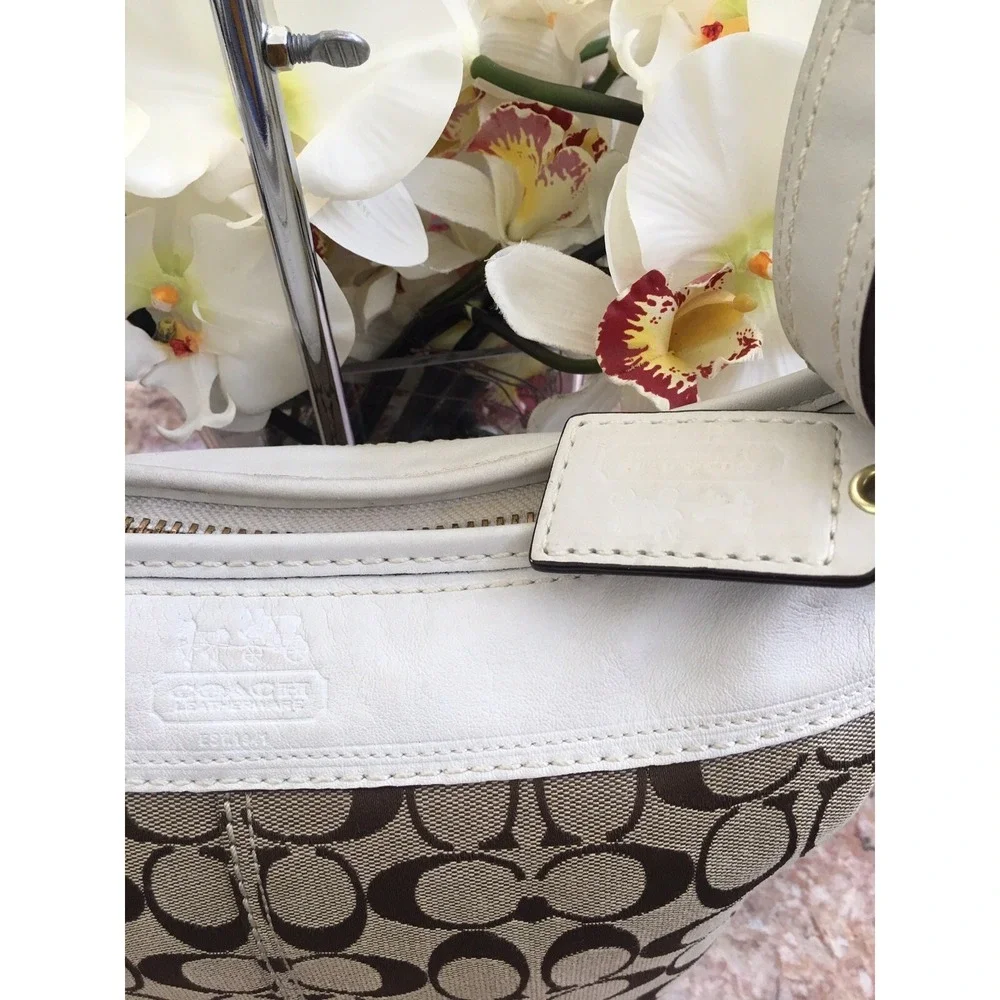 Coach11437 Bleeker Bucket Khaki Ivory Canvas Leather Cross-body‎ Bag EUC,  $349